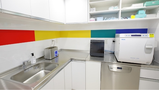 徹底した減菌での衛生管理による感染予防